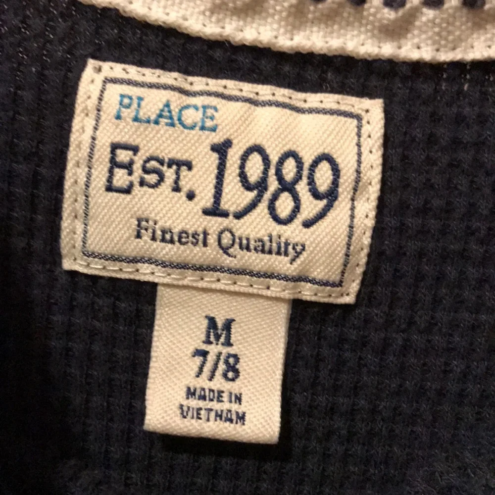 Children’s Place Boy’s football 7 - 8 LS thermal waffle weave navy silver tee